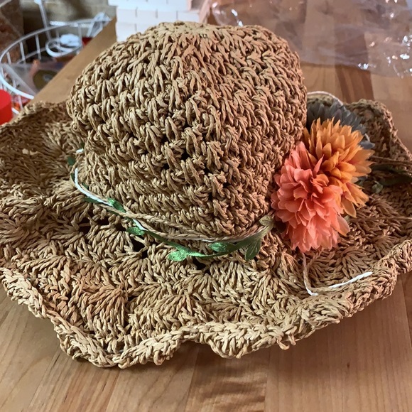 Camel Boho Floral Detail Straw Hat - Picture 6 of 13